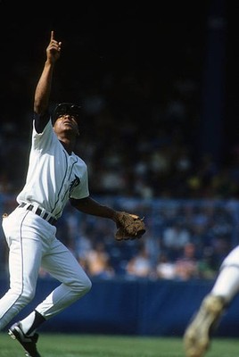 Detroit Tigers Lou Whitaker in action fielding pop up vs Toronto B- Old Photo