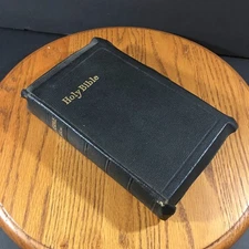 The Holy Bible KJV John C. Winston International Series Self Pronouncing 1930s