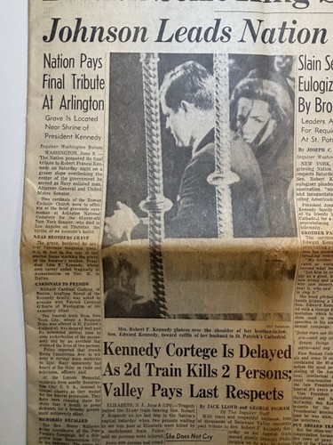 NEWSPAPER: 1968 - RFJ Assassination and James Earl Ray captured in UK - Picture 3 of 14