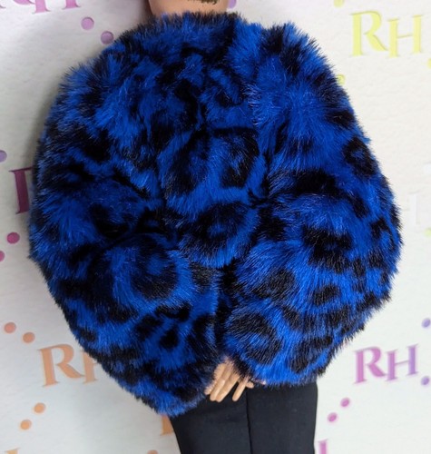 New BARBIE Extra #17 Doll PLUSH BLUE LEOPARD Coat LINED JACKET Fits CURVY TALL - Imagen 4 de 7
