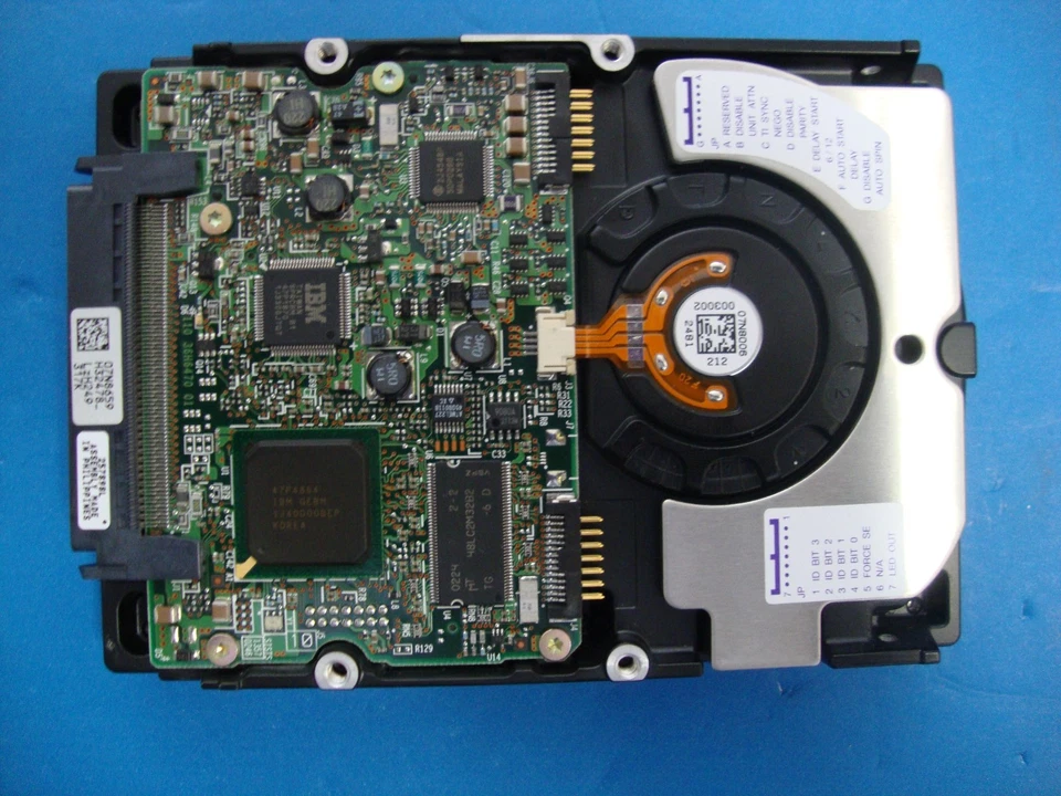 IBM eSERVER xSERIES SCSI 18.2GB Hard Drive 10K RPM 06P5758 IC35L018UCDY10 Tested - Image 2 of 3
