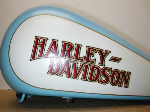 HARLEY DAVIDSON Softail Springer 1984-1999 OEM 5.2 Gal Split Fuel Gas Tank - Picture 9 of 18