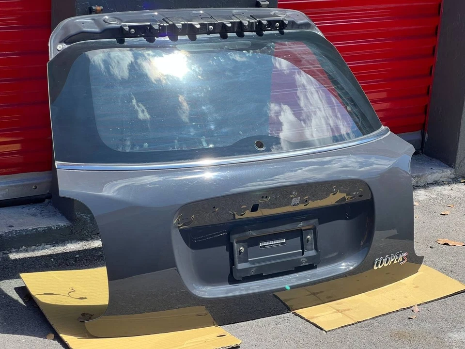 Puerta trasera con escotilla Mini Cooper S F55 OEM con vidrio Foto 3 de 4