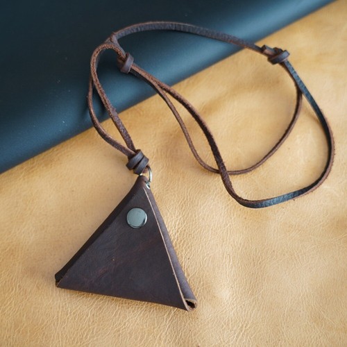 Vintage Suede Minimalist Long Necklace Triangle Bag PU Key Wallets Decoration - Picture 4 of 14