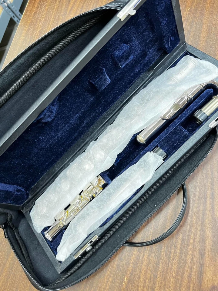 Flauta Curvada, Wisemann DFL-450, Estuche de Madera con Cubierta de Cuero Foto 2 de 4