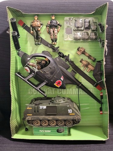 BBI Elite Force US Army Vietnam Outcasts Night Striker Team, Gear, Vehicles NIB - Picture 7 of 15