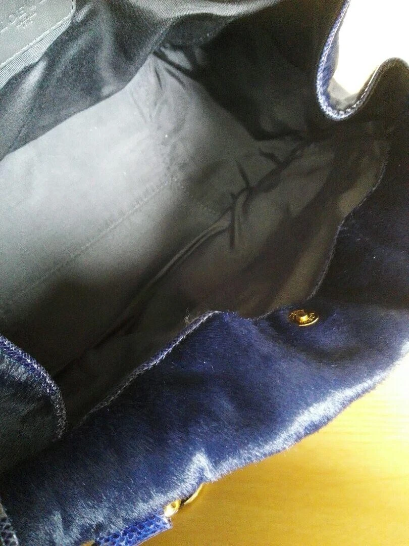 Borsa a mano Loewe Harako Navy con ciondolo borsa donna usata dal Giappone