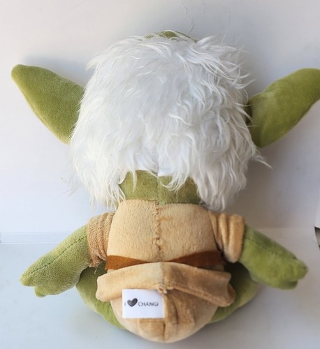 Star Wars Yoda Green Action Sci-Fi Movie Stuffed Plush Toy Pre-Loved Limited Edi - Picture 2 of 4