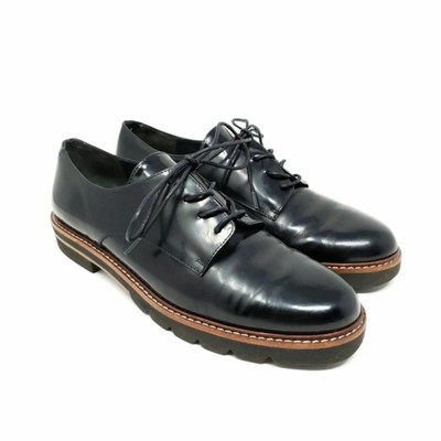 stuart weitzman metro patent leather oxfords