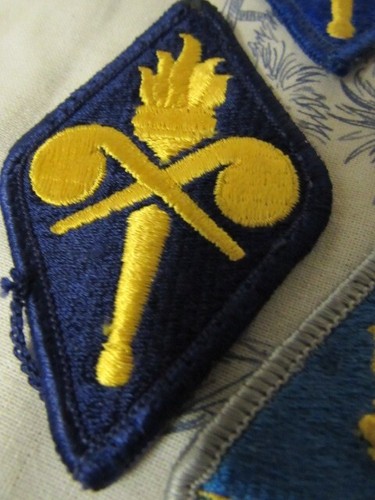 Set of 9 Vtg. Post WWII US Army School & Center Patches - Picture 16 of 22