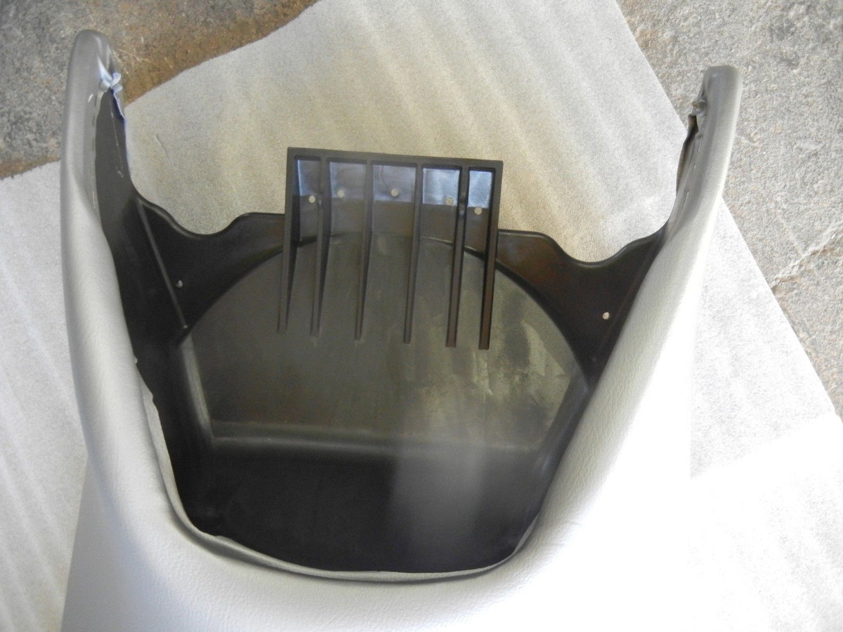 NOS Yamaha Seat Assembly 2009 - 2012 GX1800 Waverunner F2C NOS Yamaha Seat Assembly 2009 - 2012 GX1800 Waverunner F2C