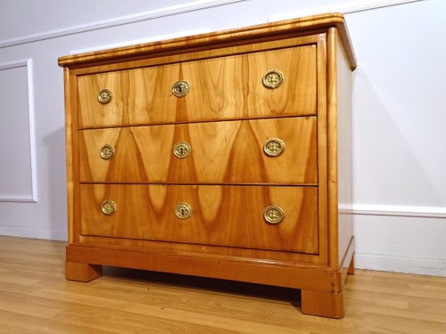 HANNIS ANTIQUE STORE / SCHÖNE BIEDERMEIER KOMMODE UM 1850 / KIRSCHBAUM FURNIER - Bild 4 von 12