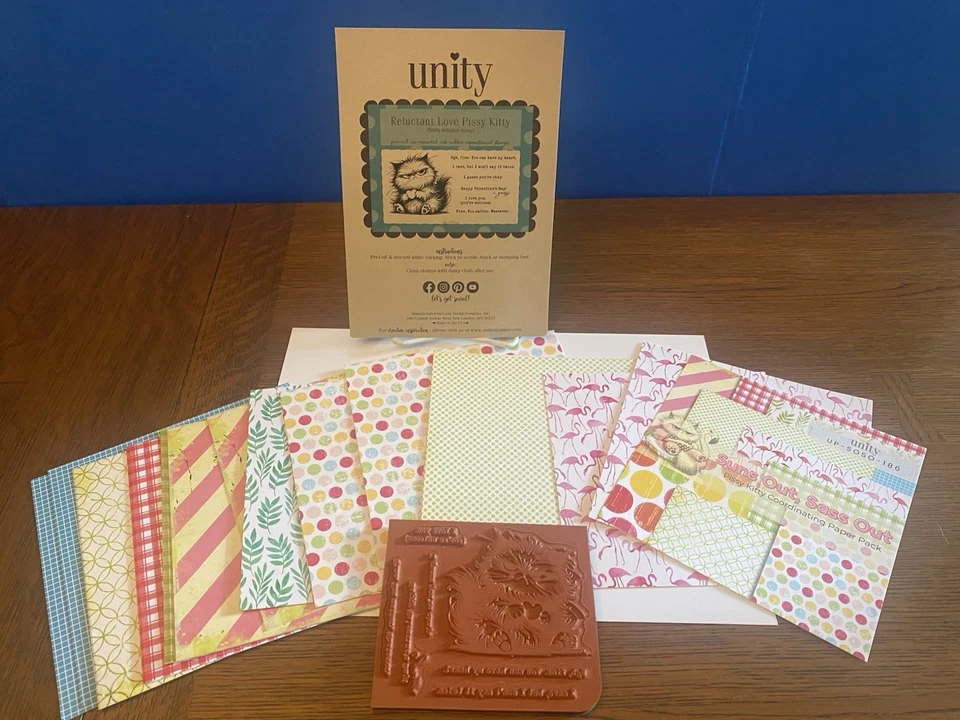 Nuevo paquete de estampillas y papel Reluctant Love Pissy Kitty de Unity Stamp Company Foto 3 de 4
