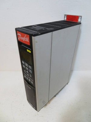 Danfoss 1 HP VLT5001PT5B20STR3DLF00A00C0 VLT 5000 Variable Speed Drive .75 kW VS