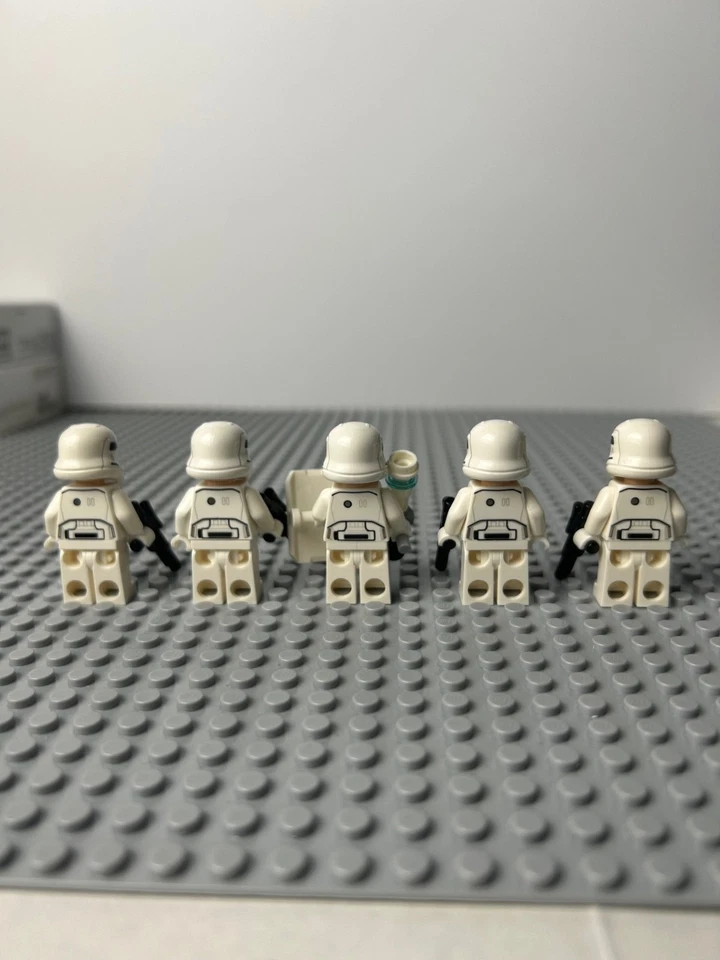 LEGO Star Wars Lot Of Five First Order Stormtrooper Minifigures - Image 3 of 4