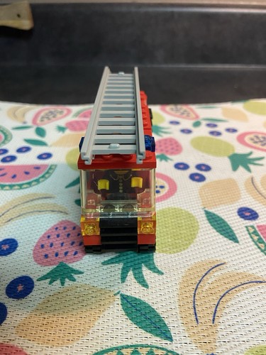 Lego fire truck from set 6382 release 1981 - Bild 4 von 6