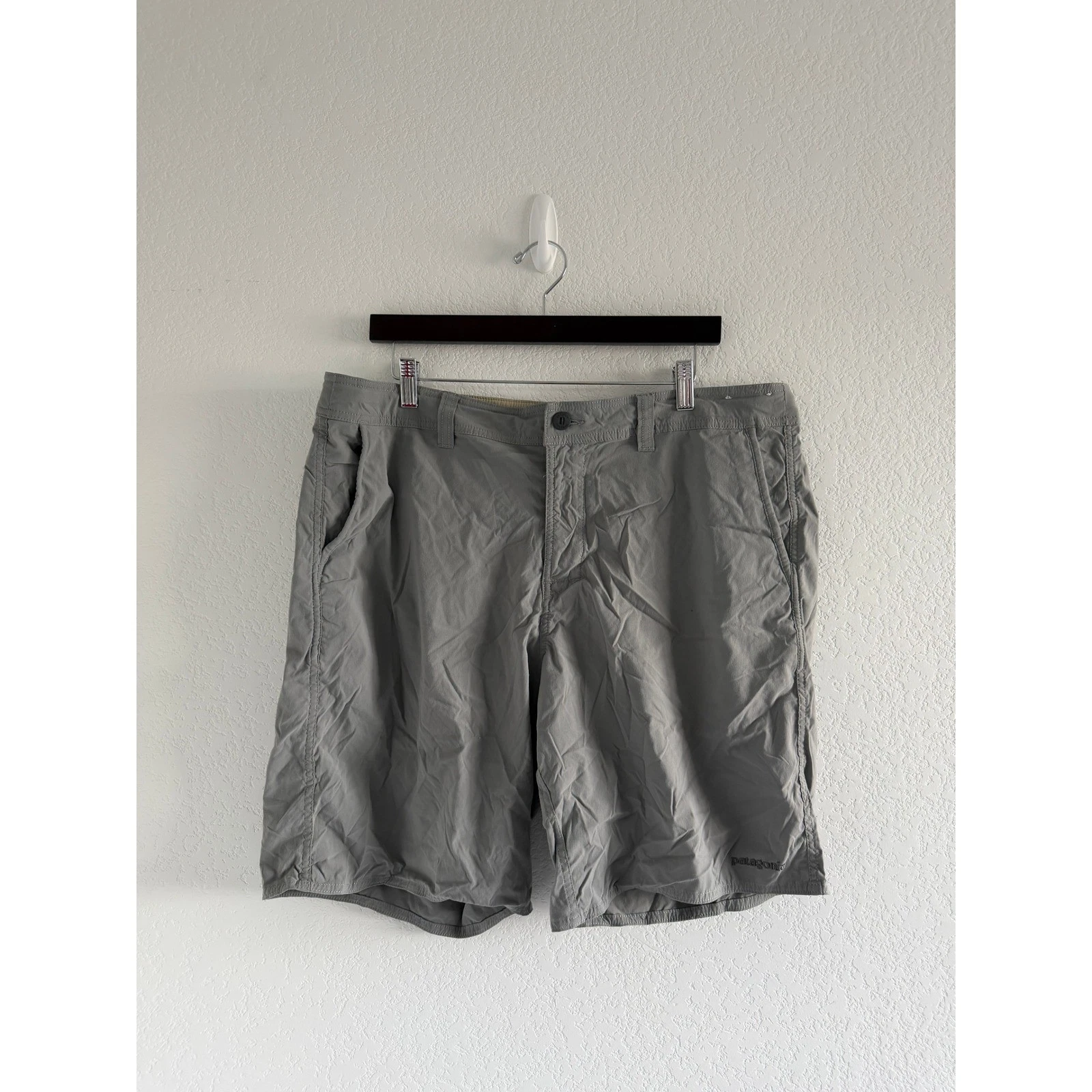 Patagonia Outdoor Gorpcore Shorts Size 38 Grey Lightweight Quick Dry Hiking