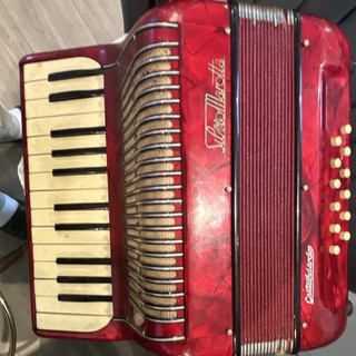 Liberty Bellows Cantabile Piano Accordion 25 Keys 12 Bass Red w/ Case Strap