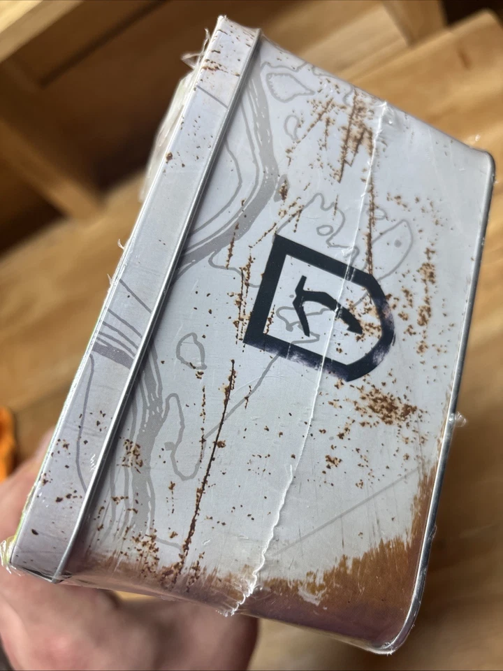 Tomb Raider XBOX 360 Collector's Edition w/Figure - NEW SEALED - Image 3 of 4