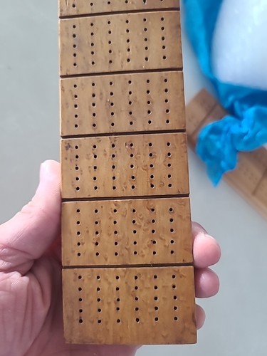 Birdseye Maple Cribbage Board - Bild 3 von 6