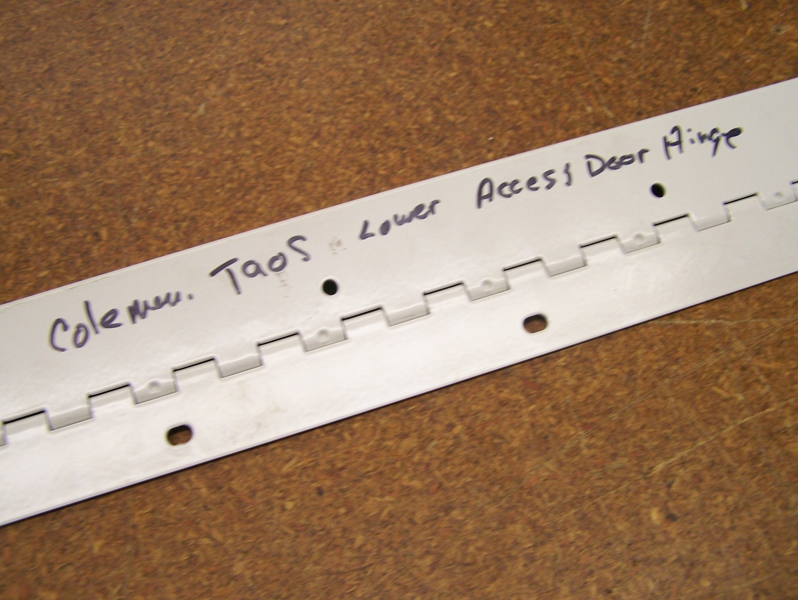 COLEMAN FLEETWOOD LOWER ACCESS DOOR HINGE eBay