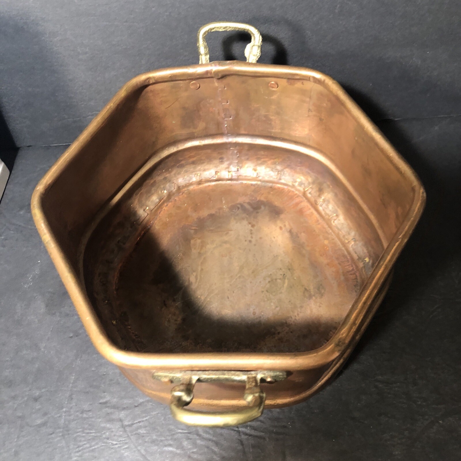 Vintage Solid Copper Planter/Pot with Handles 7”x4”.
