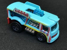 Hot Wheels Ring Toss Vehicle Collectable Scale 1:64