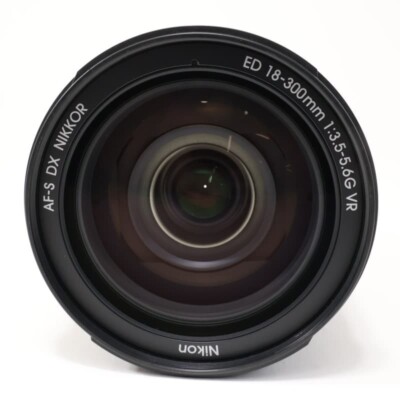 Near Mint Nikon AF-S DX NIKKOR 18-300mm F/3.5-5.6 G ED VR