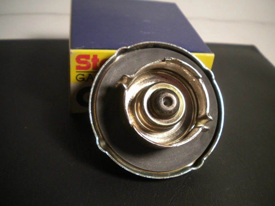 Tapa del tanque de combustible Lincoln Continental 1971-80 Stant G-720 Motorcraft OEM NOS Foto 3 de 3