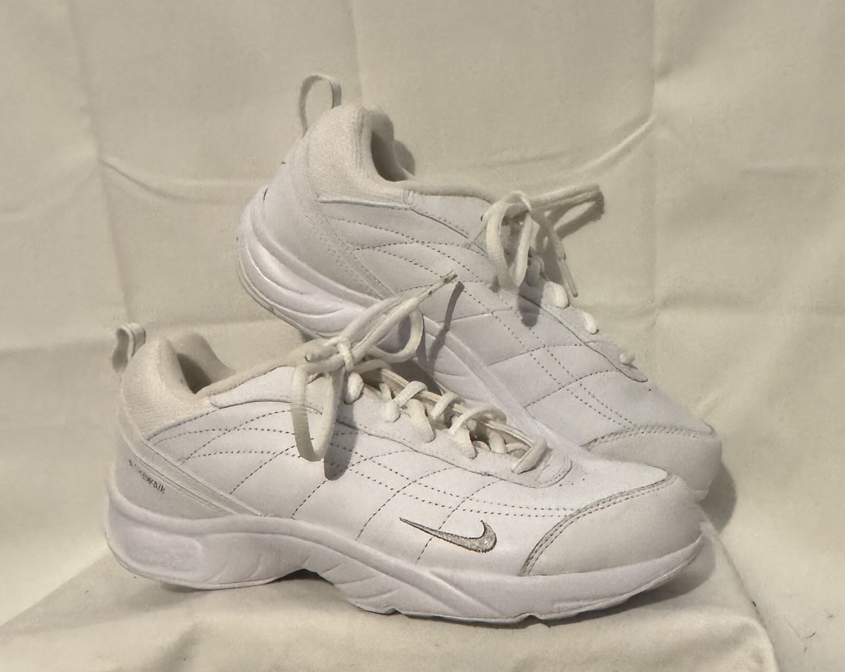 Nike Atlas Walker Woman's Size 7 White Running Shoes Lace Up Worn Once  315698101 | eBay UK