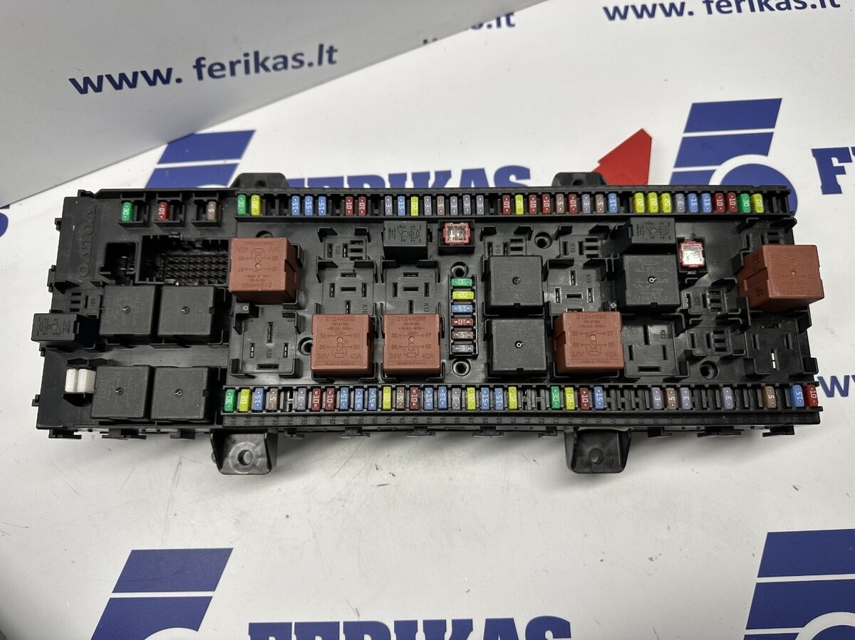 Volvo FH4 EURO 6 fuse box 22821378, 23762561 Volvo FH4 EURO 6 fuse box 22821378, 23762561