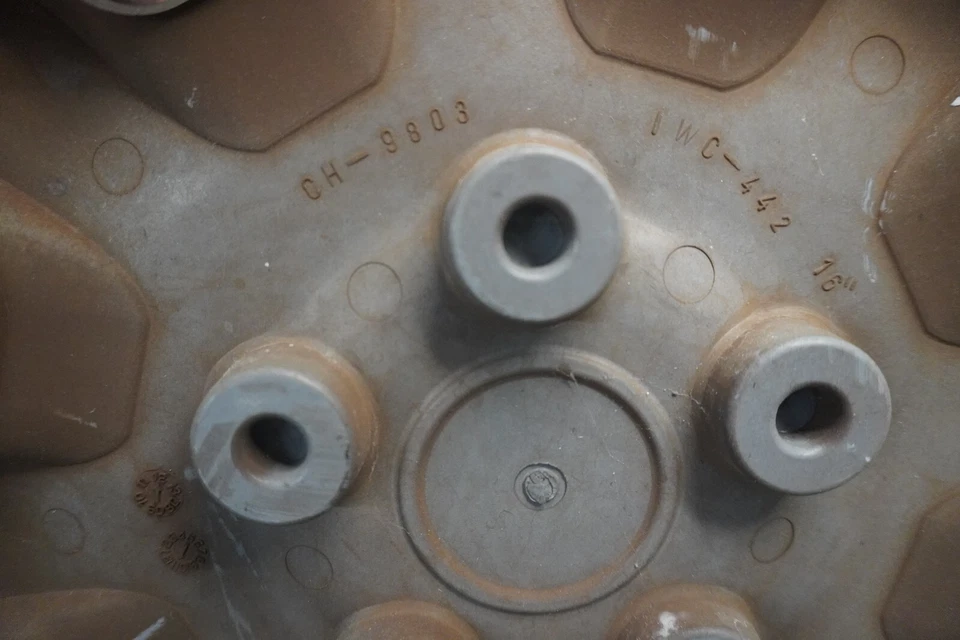 КОЛПАЧОК СТУПИЦЫ КОЛЕСА 16 ДЮЙМОВ 2007 2008 2009 MITSUBISHI GALANT ОТ ОРИГИНАЛЬНОГО ПРОИЗВОДИТЕЛЯ IWC442 - Изображение 3 из 3