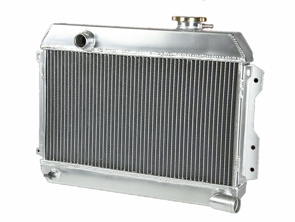 2"Core Thick Aluminum Radiator For 1968-73 Datsun 510/1600/2000/521 Pickup 1.6L - Image 3 of 4