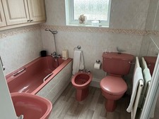 vintage retro bathroom suite
