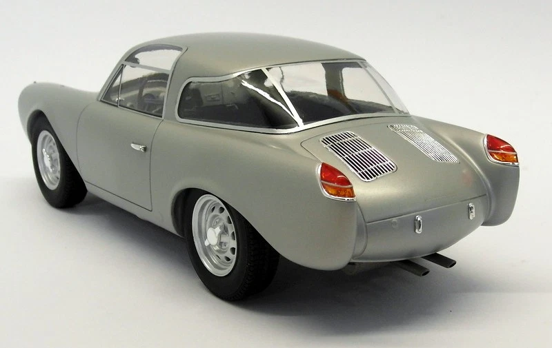 Modelo de coche BOS 1/18 - BOS235 Porsche Glockler cupé plateado Foto 2 de 4