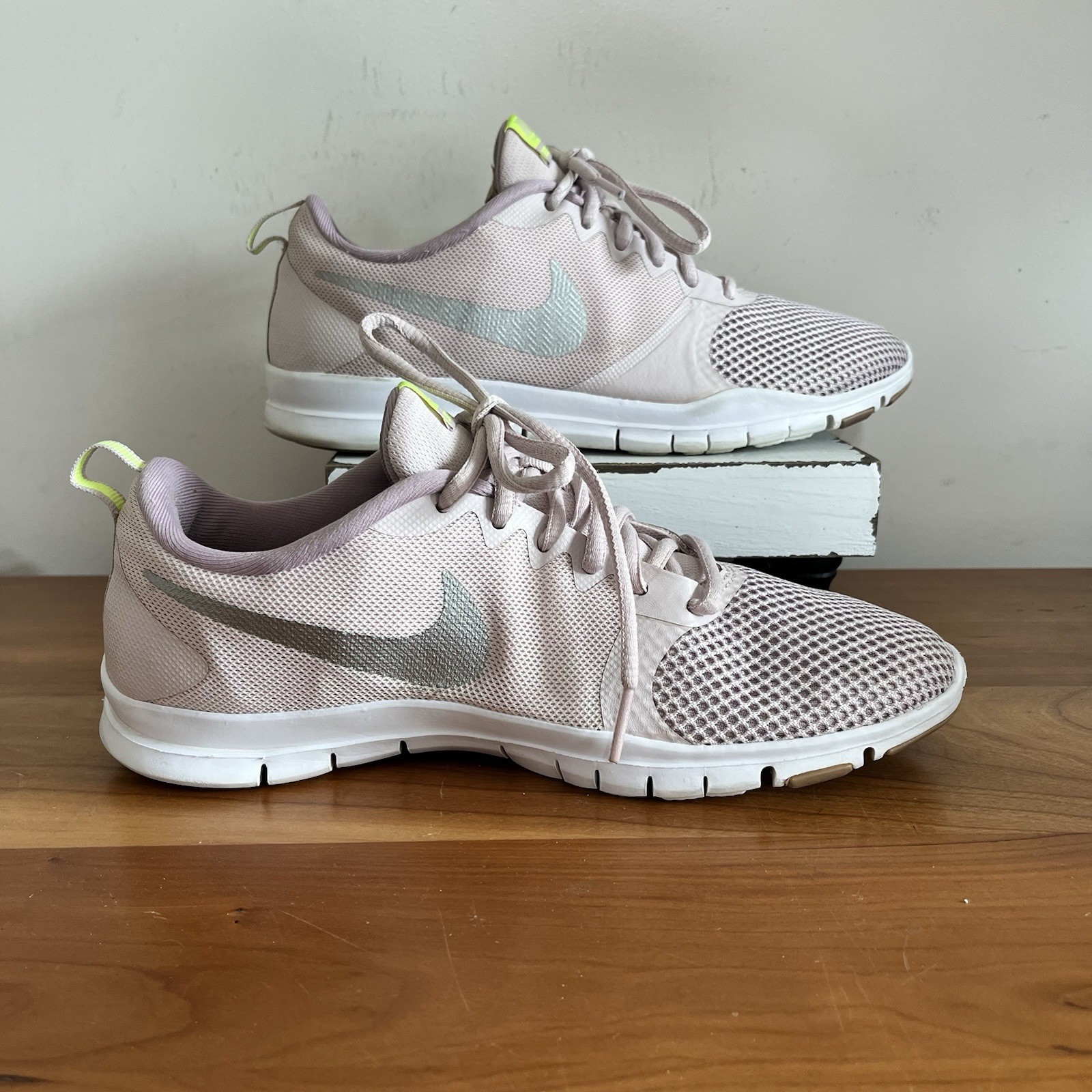 Women’s NIKE Training Flex Essentials Running Sho… - image 2