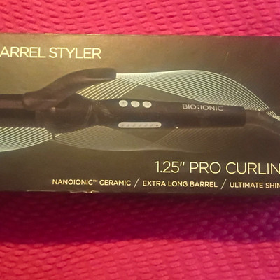 Bio Ionic Pro Curling 1.25in Ceramic Curling Iron Extra Long Barrel, Black
