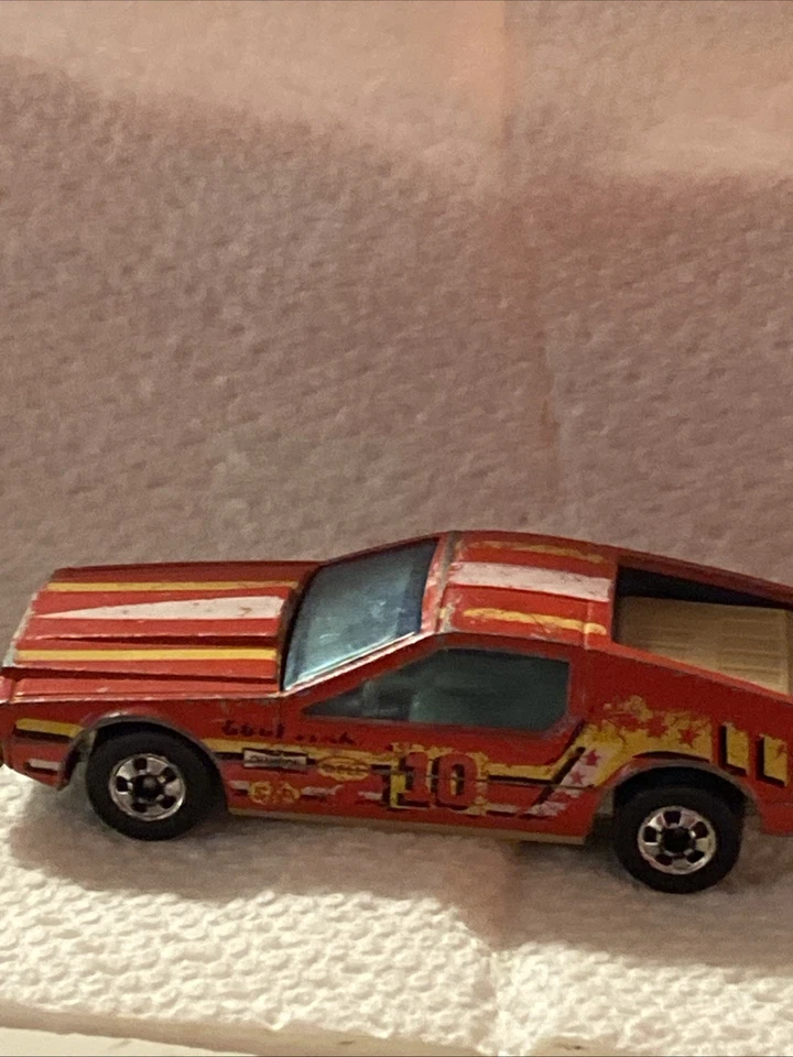 Vintage Hot Wheels 1979 Red Delorean Turismo #10 Tan interior - Image 4 of 4