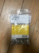 StarTech 50 Pkg M6 Mounting Screws and Cage Nuts for Server Rack Cabinet