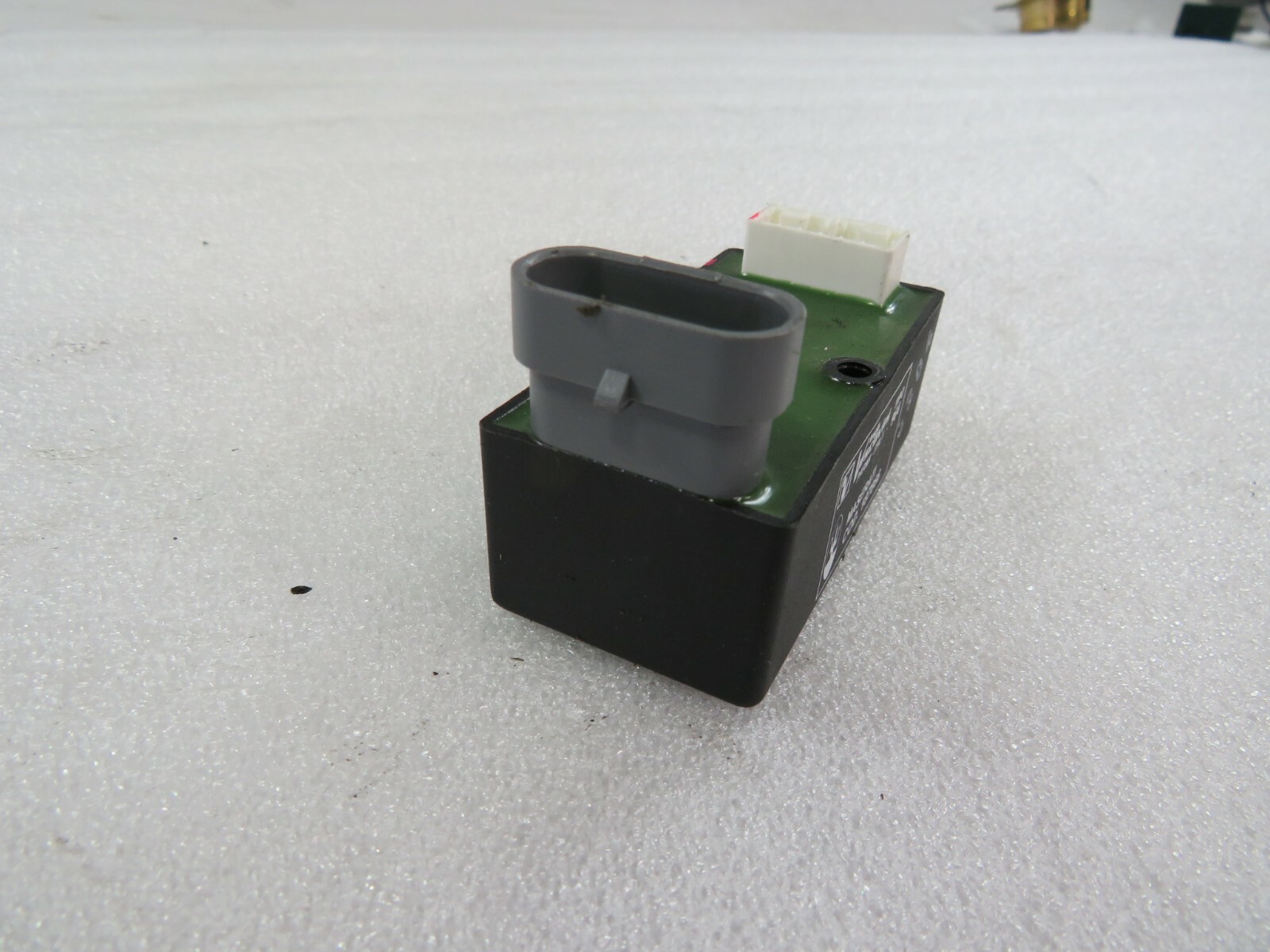 Maserati M128 Coupe, Spyder, Temperature ECU Control Module, Used, P/N 187866