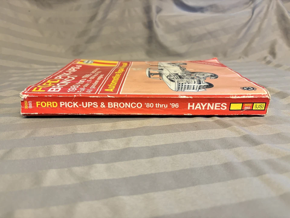 HAYNES Ford Pick-ups & Bronco 2WD 4WD Repar Manual 1980-1986 Rip in Front Cover - Image 2 of 4