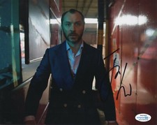 Jude Law Autographed Signed 8x10 Photo ACOA 2020-5