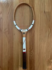 VINTAGE MAXIMA "SUPREMA" WOODEN TENNIS RACQUET. ANTIQUE, ITALIAN