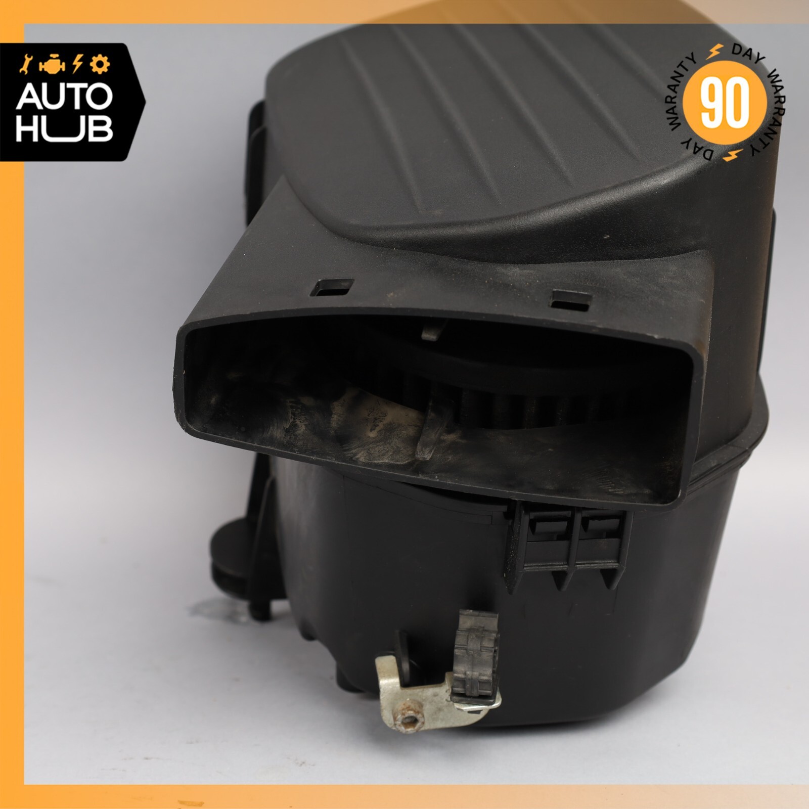 14-18 Maserati Ghibli Quattroporte Engine Air Intake Filter Right 670001543 OEM