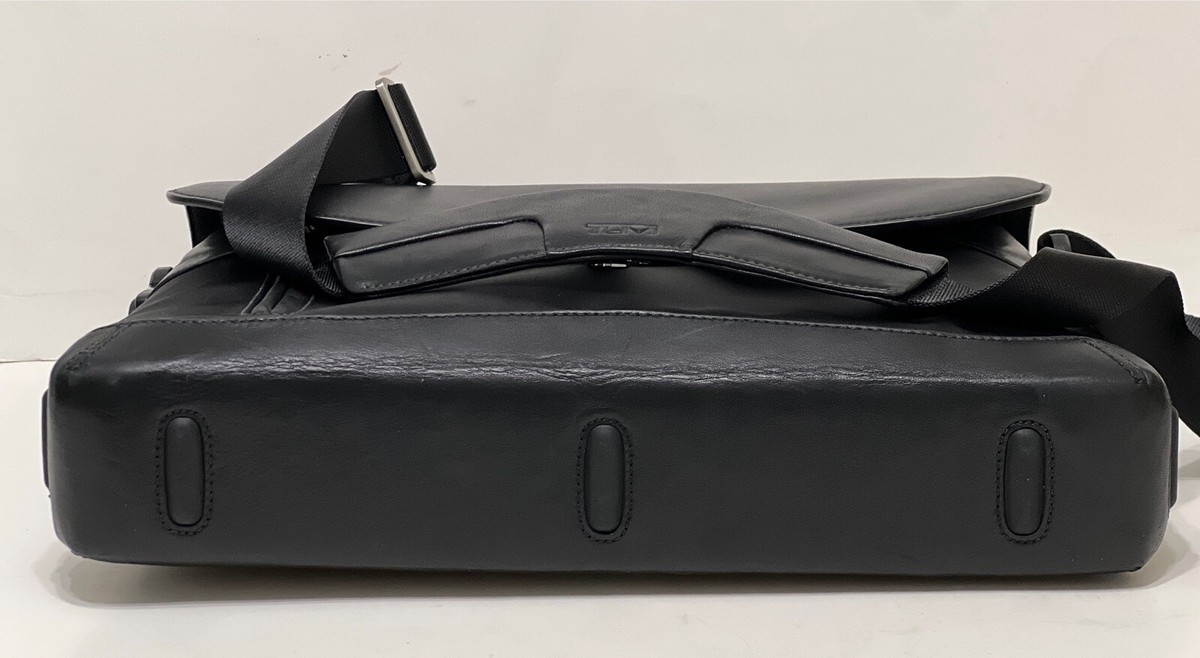 TUMI Business Bag 2950DF Formula T COUPE Slim locking Brief