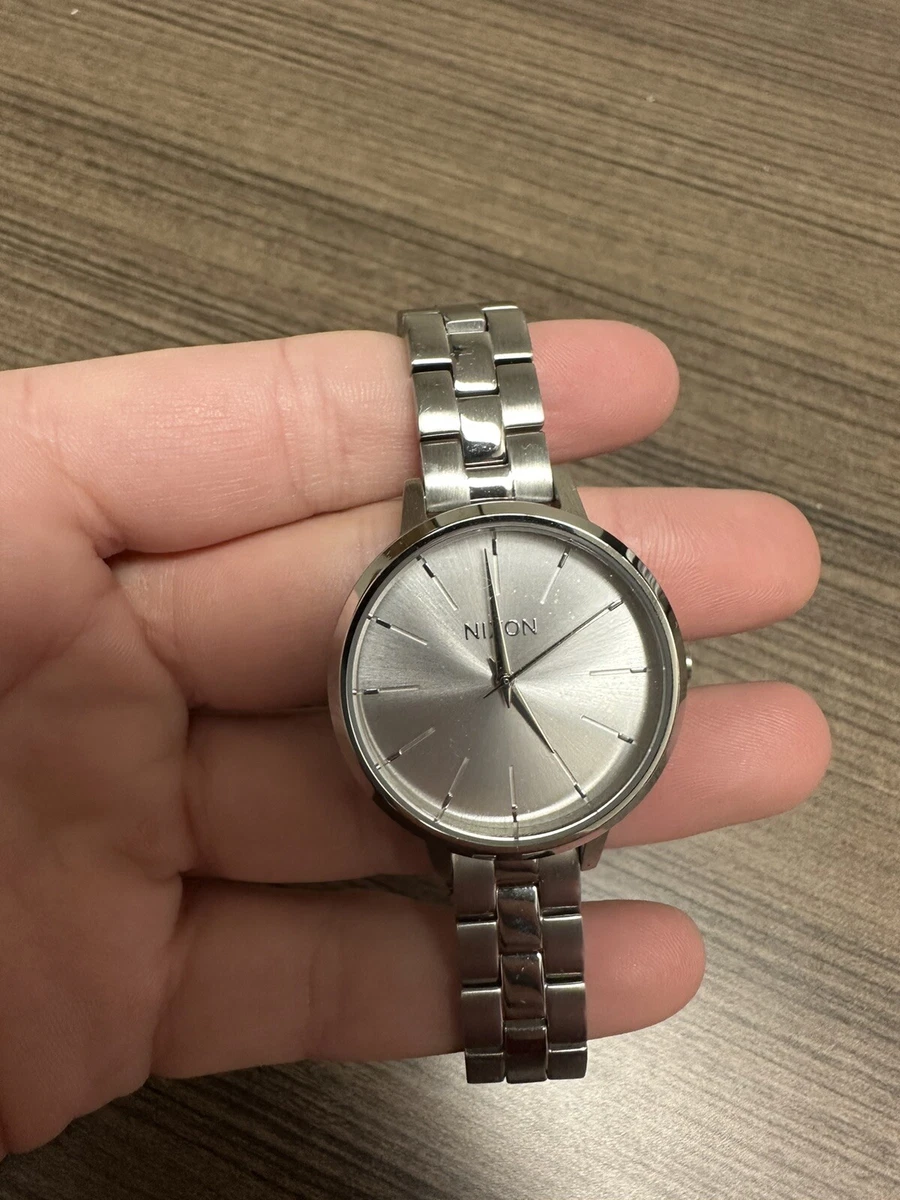 Nixon medium deals kensington