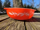 Pyrex Holiday Promo Red/Orange Pine Cone 2Qt Casserole Bowl #024 Vintage