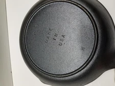 Vintage Lodge Hard To Find CS Cast Iron Chef Skillet No Notch 2-Spout VGUC RARE