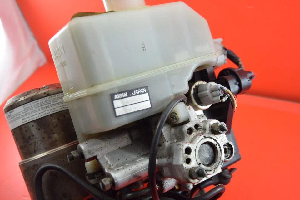 D#7 01-06 MITSUBISHI MONTERO ABS FRENO REFUERZO CILINDRO MAESTRO BOMBA MR527590 OEM Foto 4 de 4