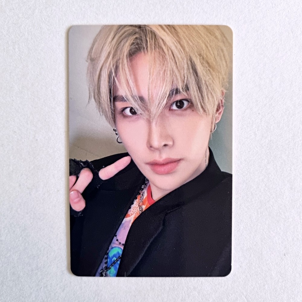 AND2BLE SEQUENCE 01: CURIOSITY 1st Mini Album Photocard Official
